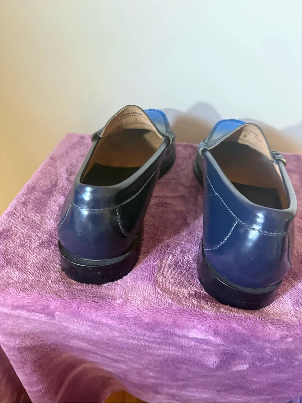 G.H. Bass & Co. Navy to Blue Gradient Leather Penny Loafers